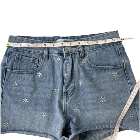 Khaki + Blue Daisy Cut Off Denim Shorts Women’s Juniors 3/26 Y2K Festival Jeans - Picture 8 of 10